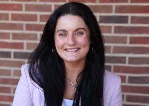 Estrela Shear is a Recruiting and Operations Associate on the permanent placement team with LBMC Staffing Solutions.